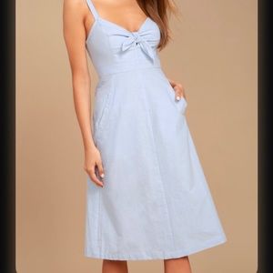 Lulu’s light blue midi dress